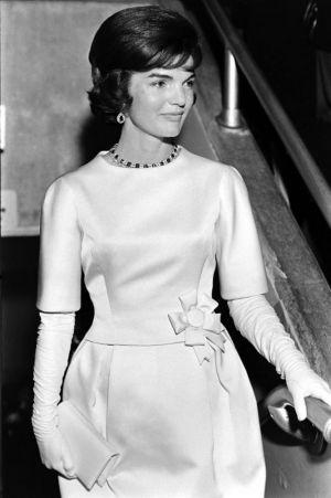 Pictures of Jackie Kennedy dress - JFK inauguration jackie bouvier kennedy onassis.jpg